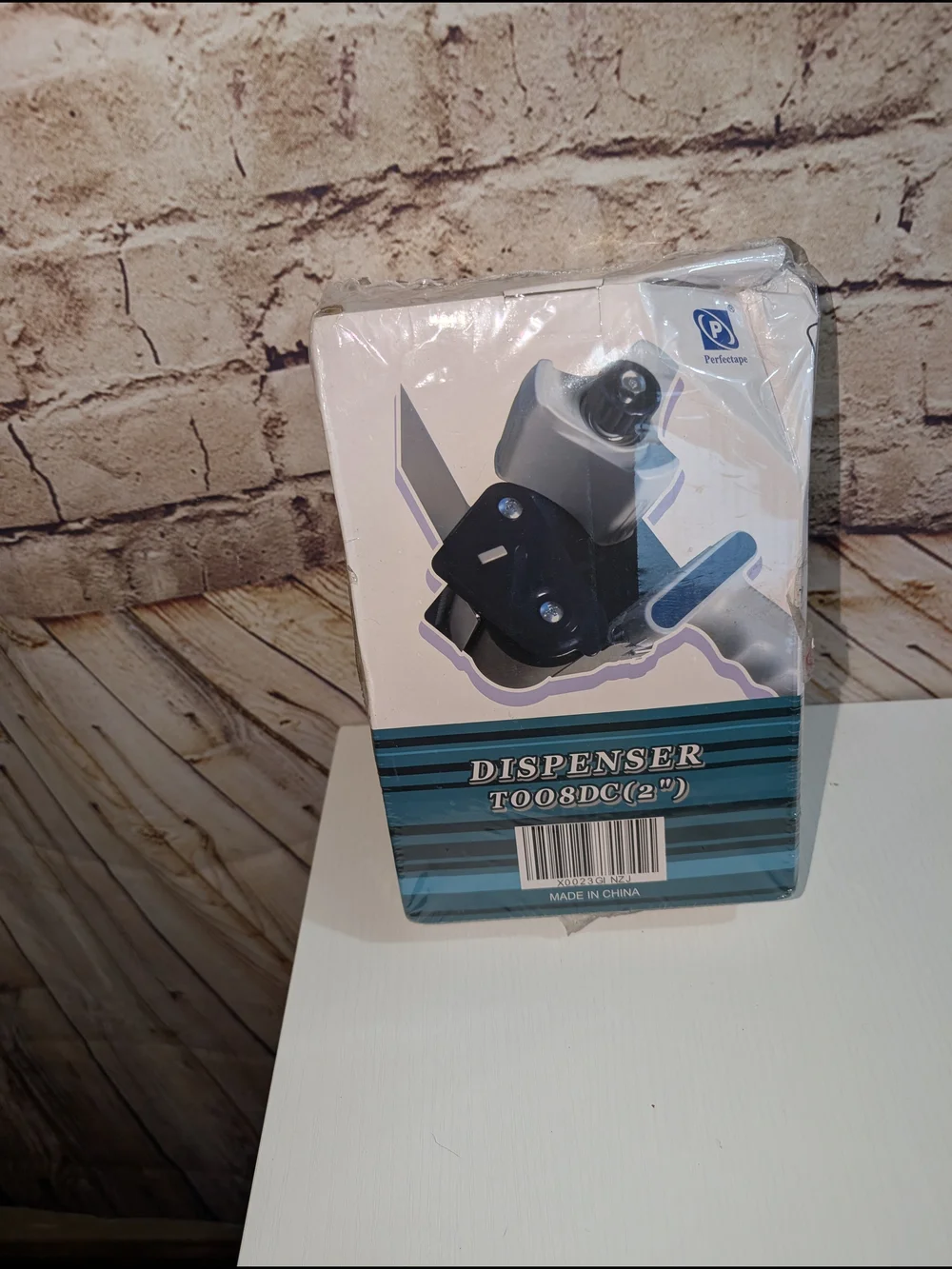 ♥️This is a Perfectape brand tape dispenser gun designed for 2-inch wide packing